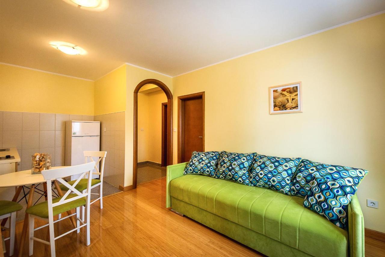 Santorini Apart Krasići Bagian luar foto