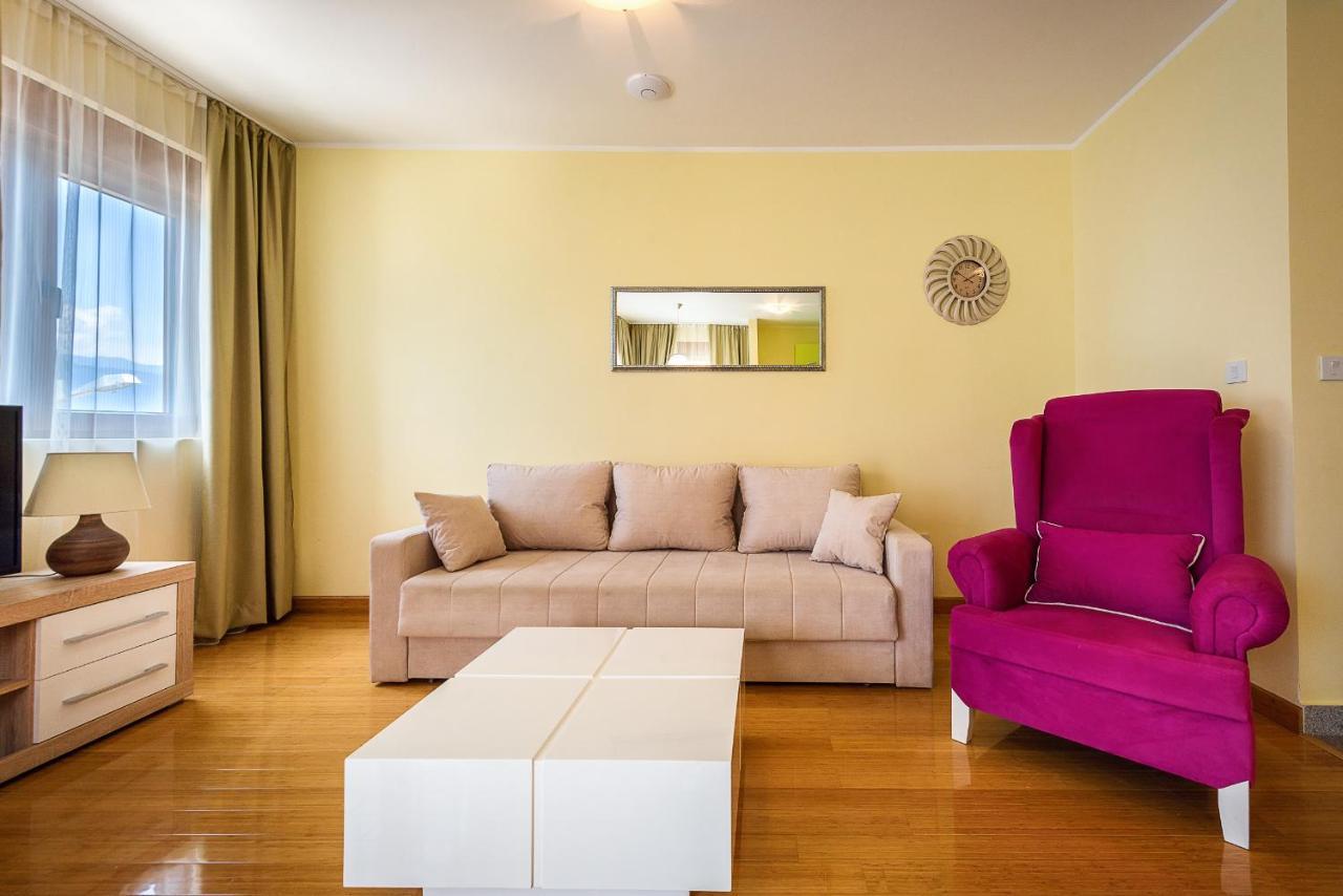 Santorini Apart Krasići Bagian luar foto