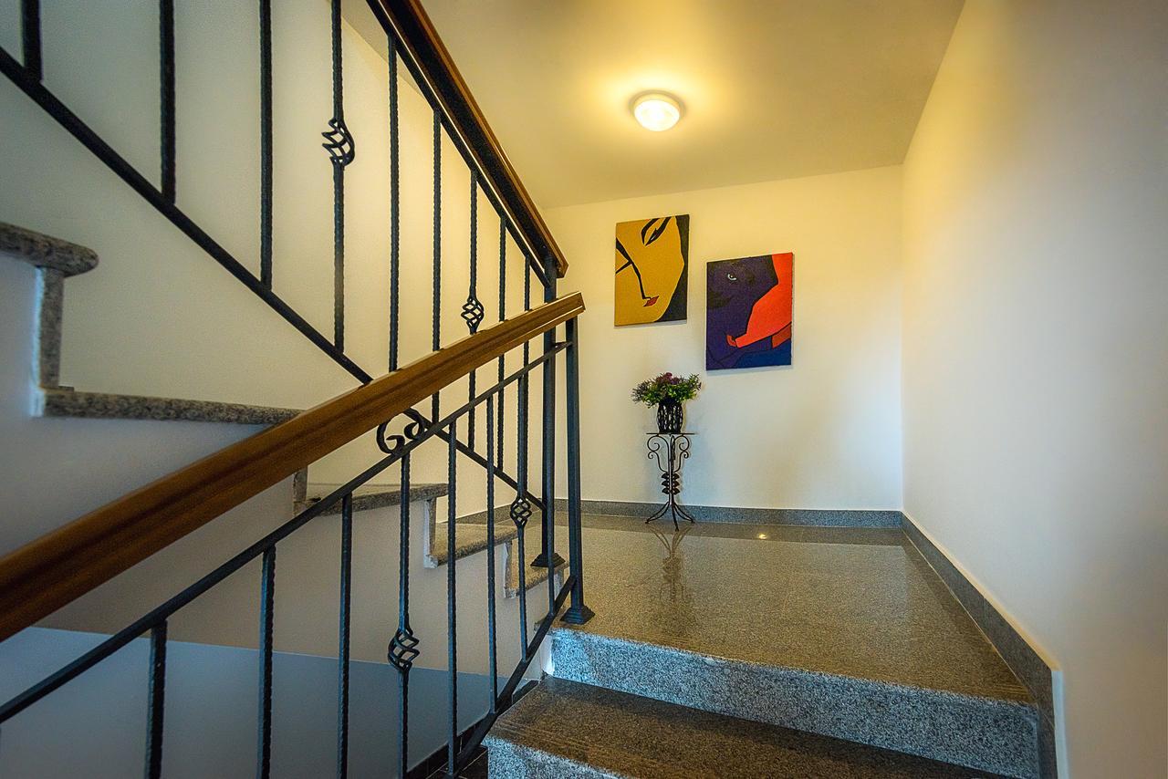 Santorini Apart Krasići Bagian luar foto